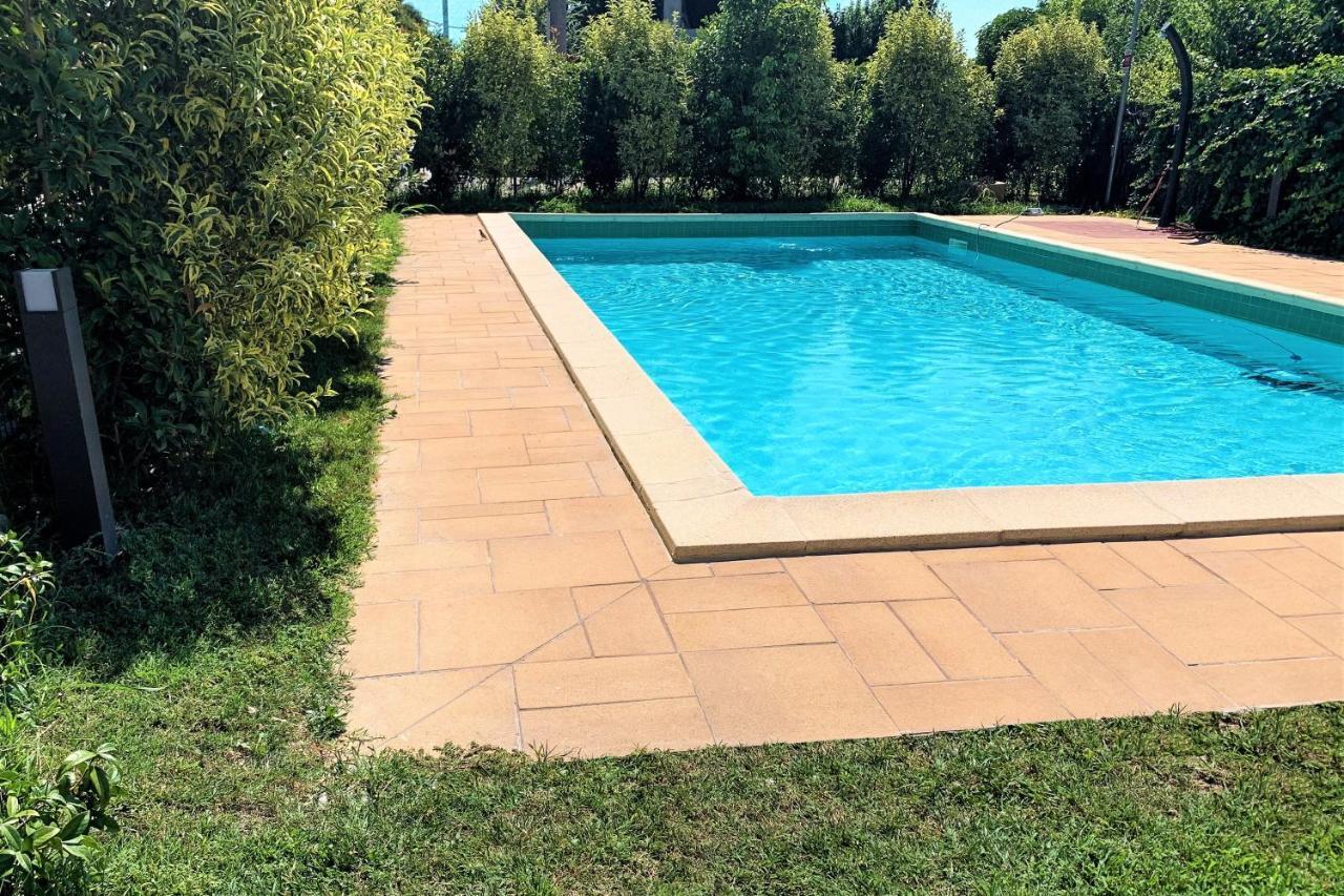 Apartment Charme And Relax With Garden And Swimming Pool Desenzano del Garda Dış mekan fotoğraf