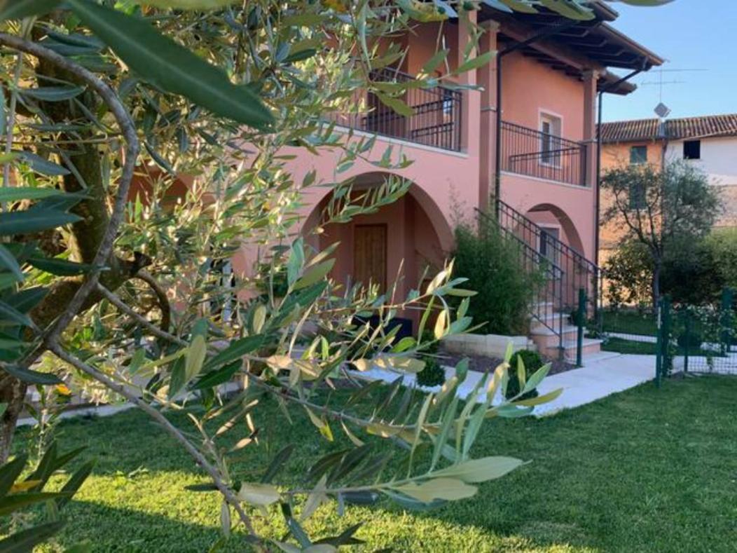 Apartment Charme And Relax With Garden And Swimming Pool Desenzano del Garda Dış mekan fotoğraf
